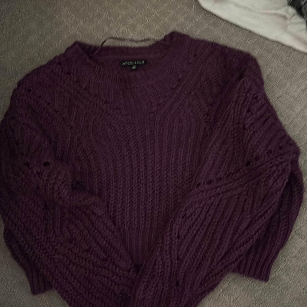 Magenta Kendall and Kylie sweater